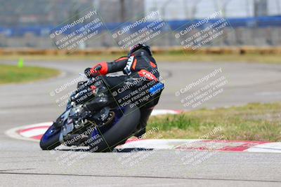 media/Apr-23-2022-Fastrack Riders (Sat) [[cb2d6ae73d]]/LEVEL 3/1115AM TURN 3 AND 4/